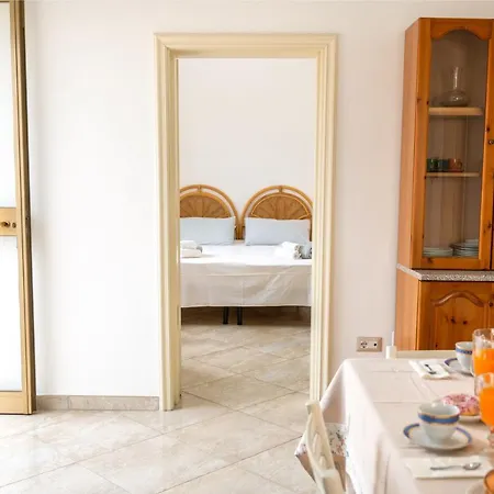 50m From The Sea - Centre San Pietro - Free Parking Apartment