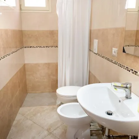 50m From The Sea - Centre San Pietro - Free Parking Apartment *