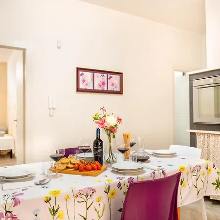 50m From The Sea - Centre San Pietro - Free Parking Apartment